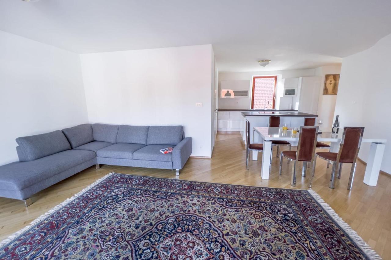 Apartmán Riverside Ljubljanica With Private Parking Lublaň Exteriér fotografie