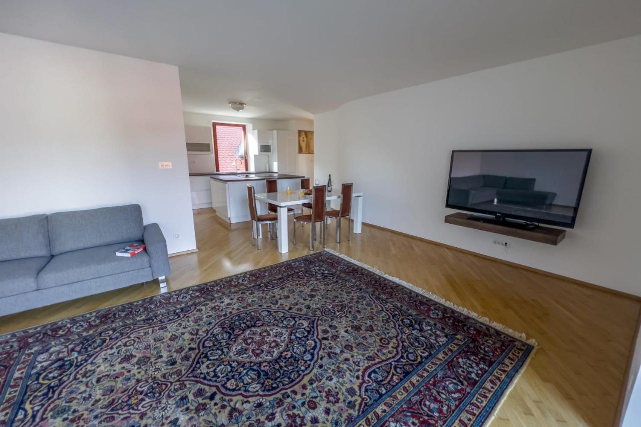 Apartmán Riverside Ljubljanica With Private Parking Lublaň Exteriér fotografie